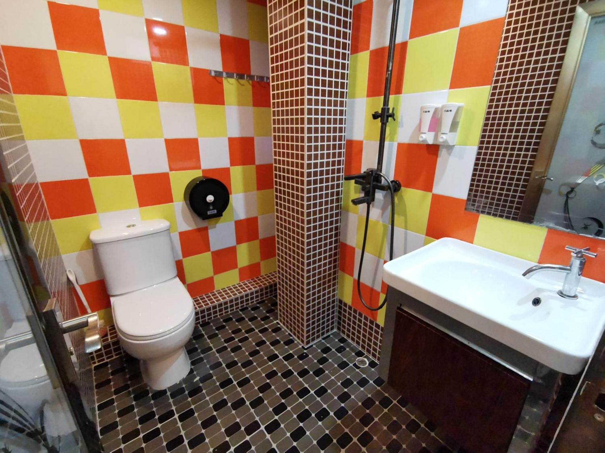 Hoi To Hostel Гонконг Экстерьер фото